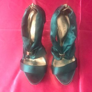 Bakers’ teal and gold 4 inch heels! Size 6